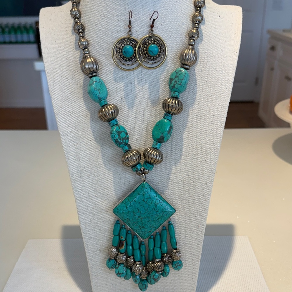 Turquoise Tibetan Silver Necklace and Earring Set - Picture 3 of 12